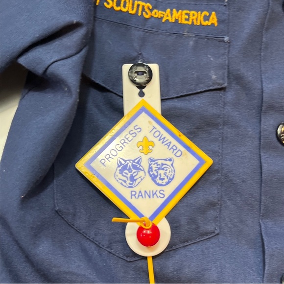 BOY SCOUTS blue UNIFORM SHIRT PATCHES HAT gerald R ford wolf bobcat unit 2005, M - Picture 12 of 15